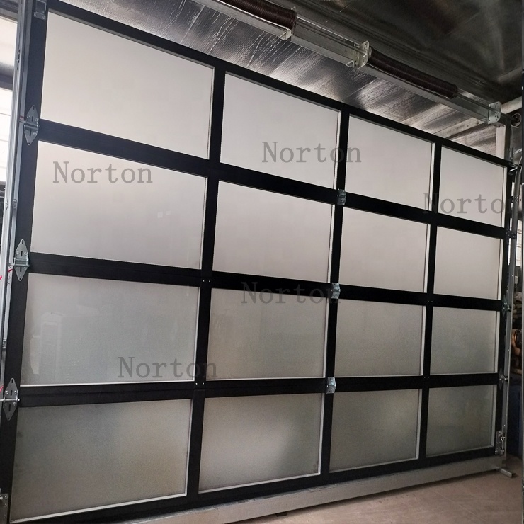 Bista osoko beirazko atea